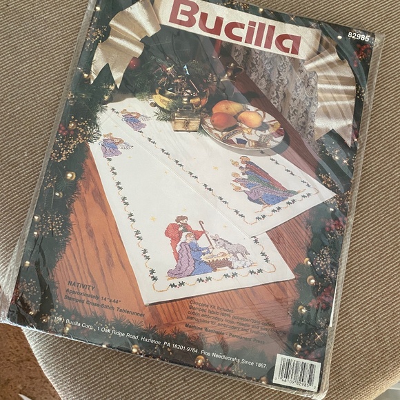 BUCILLA Nativity Cross-Stitch Tablerunner 14"x 44" Sealed In Package #82985 - Picture 10 of 11